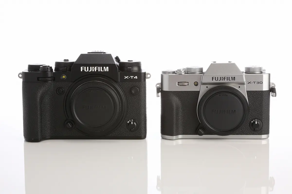 X-T30 IIとX-T4の比較